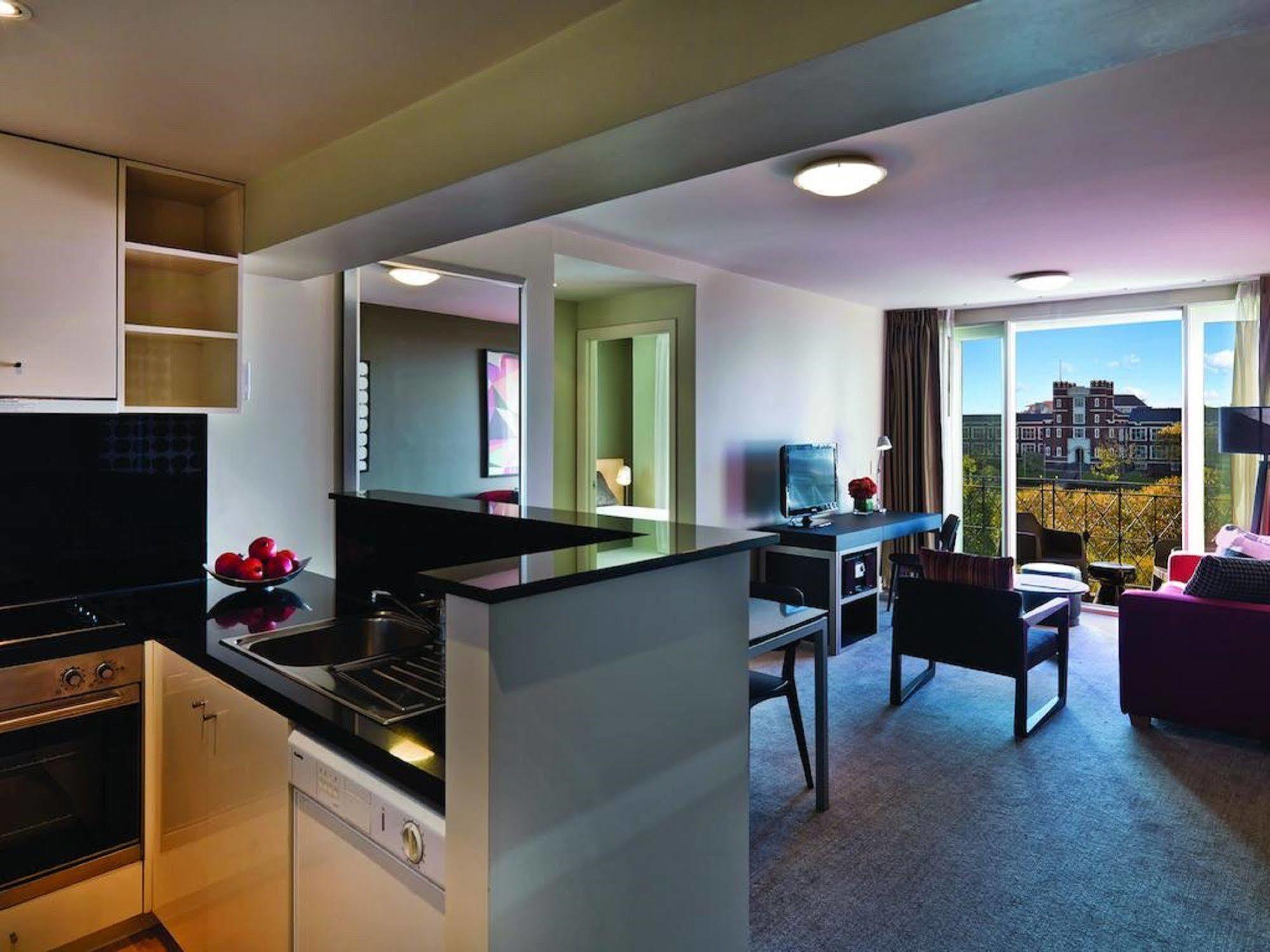 Adina Apartment Hotel South Yarra מלבורן מראה חיצוני תמונה